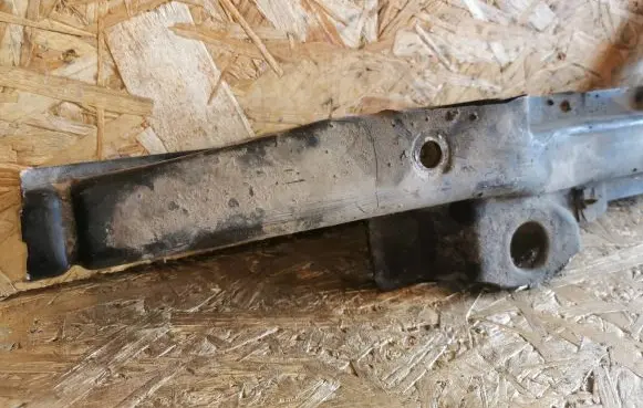 Mercedes-Benz B W245 Bottom radiator support slam panel 