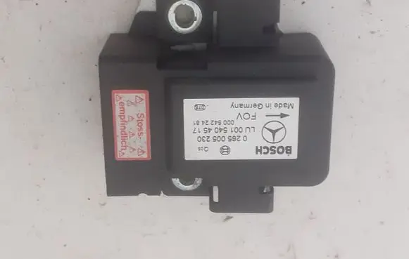 Mercedes-Benz E W210 ESP acceleration yaw rate sensor 0265005230