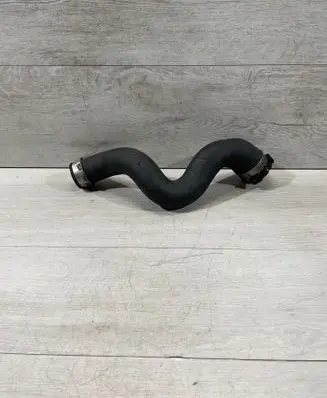 Intercooler hose/pipe