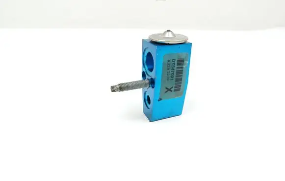 Maserati Ghibli Air conditioning (A/C) expansion valve RZ162239