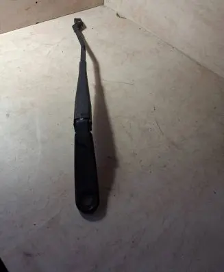 Volvo S80 Front wiper blade arm 30796035