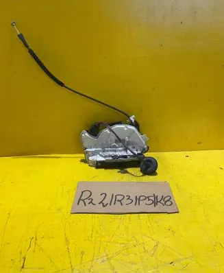 Skoda Fabia Mk2 (5J) Front door lock 5N1837016D