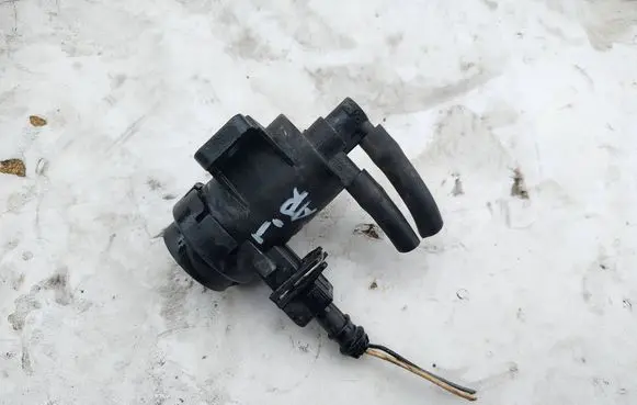 Nissan Primastar Turbo solenoid valve 7700113071