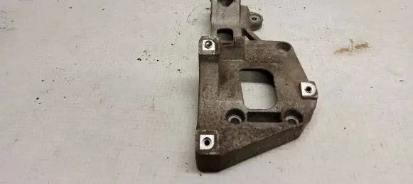 Volkswagen PASSAT B6 Engine mounting bracket 06F903143F