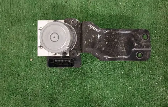 Hyundai i30 ABS Pump 6158941600