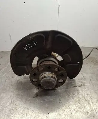 Mercedes-Benz E W212 Front wheel hub 21223