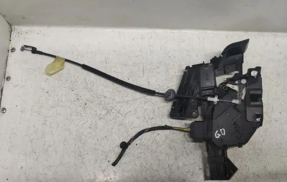 Ford Focus Rear door lock