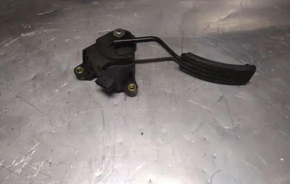 Renault Scenic II - Grand scenic II Accelerator throttle pedal 8200159647
