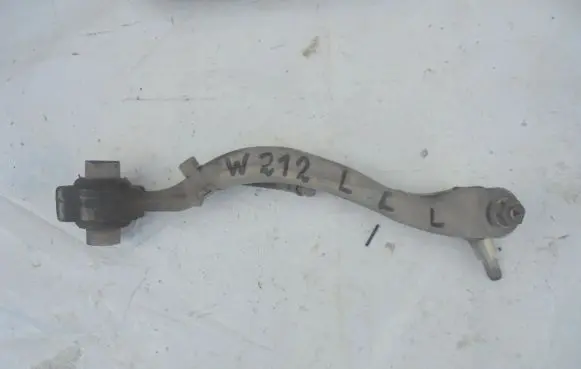 Mercedes-Benz E W212 Front lower control arm/wishbone