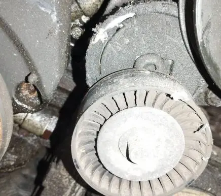 Generator/alternator belt tensioner