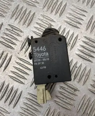 Toyota Avensis T220 Central locking motor 6915005010