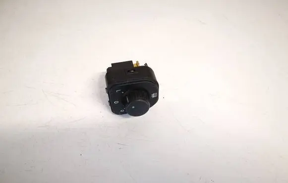 Volkswagen Tiguan Wing mirror switch 1k0959565h