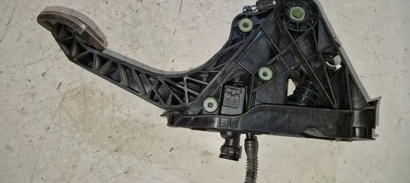 Volkswagen PASSAT B8 Clutch pedal 5Q2721059FS