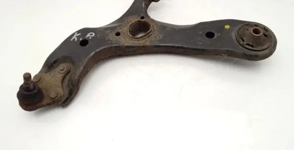 Toyota Verso Front lower control arm/wishbone 480690F030