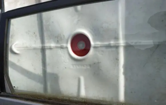 KIA Carens I Rear door window glass