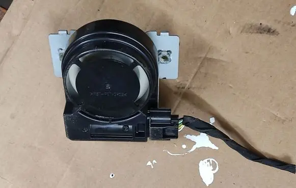 Alarm system siren