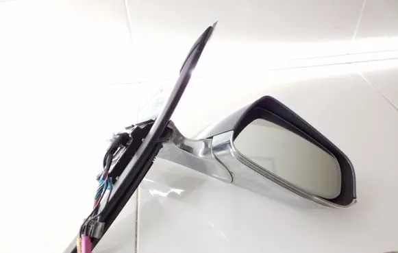 Tesla Model S Front door electric wing mirror E13027558