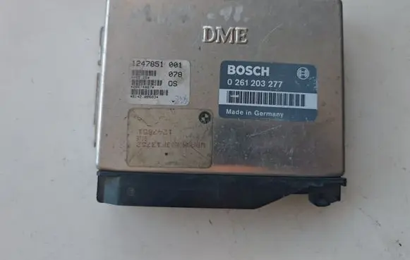 BMW 3 E36 Engine control unit/module 0261203277 1247851