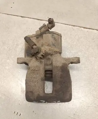 Audi Q3 8U Rear brake caliper