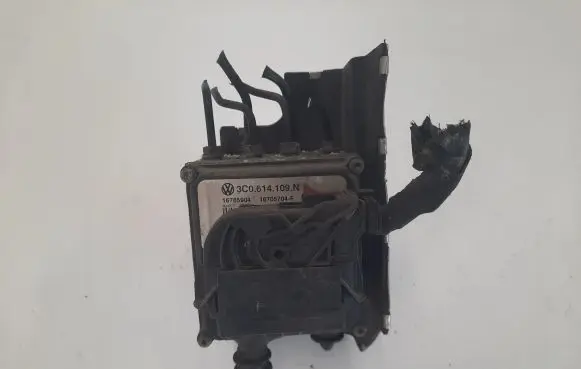 Volkswagen PASSAT B6 ABS Pump 3C0614109N
