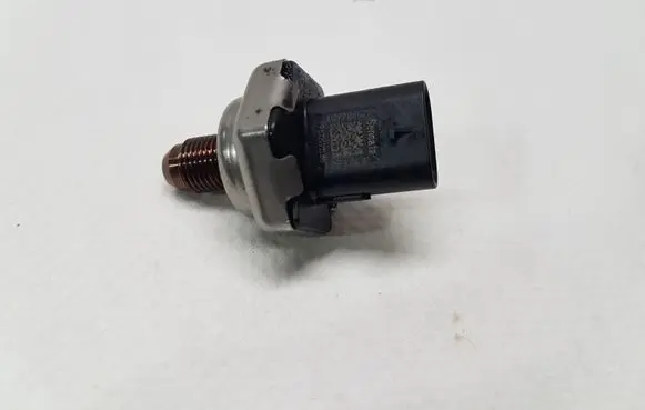 Fuel pressure sensor