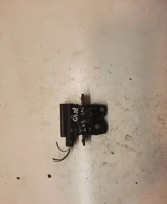 Renault Laguna II Tailgate/trunk/boot lock/catch/latch 8200000897B
