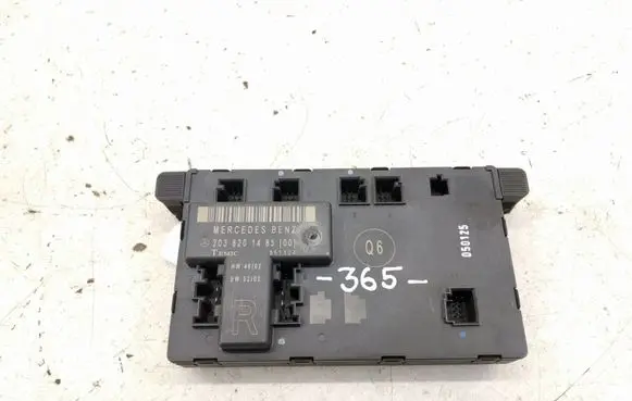 Mercedes-Benz C W203 Door control unit/module A2038201485 2038201485