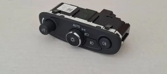 Opel Insignia B Light switch 84215920 F5A011C