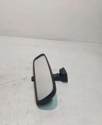 Mitsubishi Outlander Rear view mirror (interior) E4012197