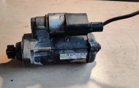 Volkswagen PASSAT B7 Starter motor 02E911023Q