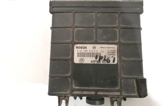 Volkswagen PASSAT B4 Engine control unit/module 028906021AK 0281001312