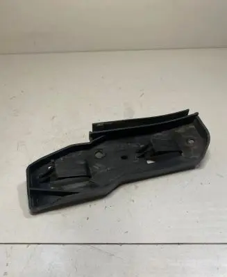 Volkswagen PASSAT B5.5 Front bumper mounting bracket 3B0807183E