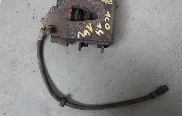 Volkswagen New Beetle Front brake caliper