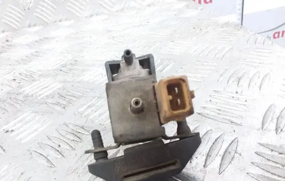 Volkswagen Sharan Valve vacuum 72148301 054906267