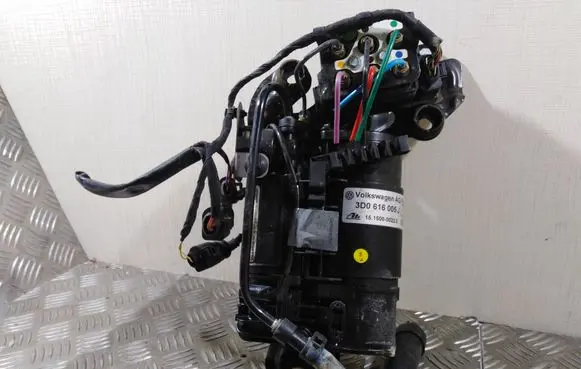 Volkswagen Phaeton Air suspension compressor/pump 3D0616005J
