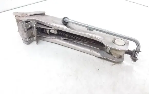Skoda Octavia Mk1 (1U) Lift Jack 8L0011031A