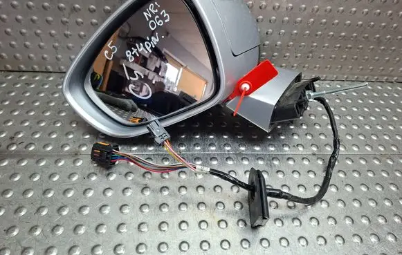 Citroen C5 Front door electric wing mirror S27624063