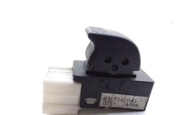 Subaru Outback Electric window control switch 83071AE040