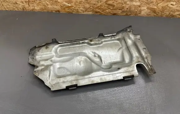 Volvo V70 Heat shield in engine bay 6G9N10B738AG 31201052