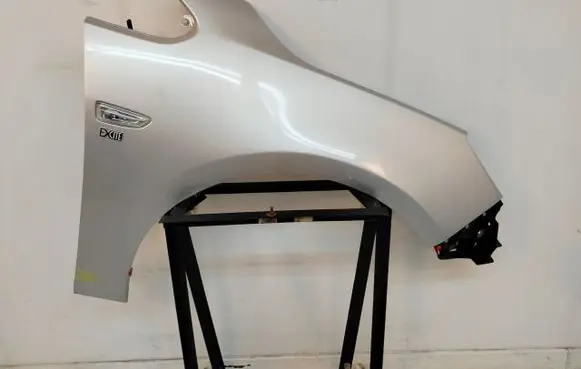 Opel Astra J Fender