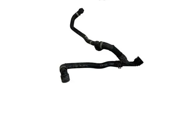 Mercedes-Benz GLC X253 C253 Engine coolant pipe/hose A2135011703