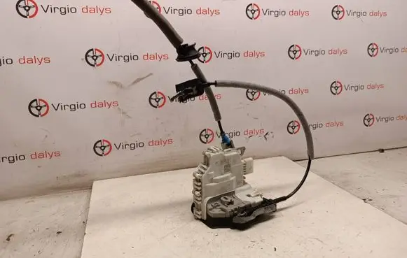 Audi A3 S3 8V Rear door lock 8K0839016