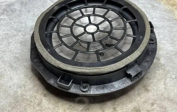 Volkswagen Golf VII Panel speaker T1683 8X0035415B