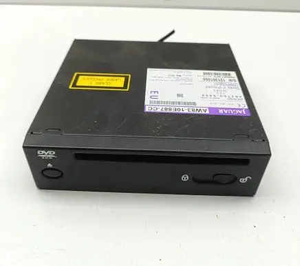 Jaguar XK - XKR CD/DVD changer AW8310E887CC 4621009452