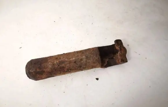 Chevrolet Captiva Spare wheel bolt 