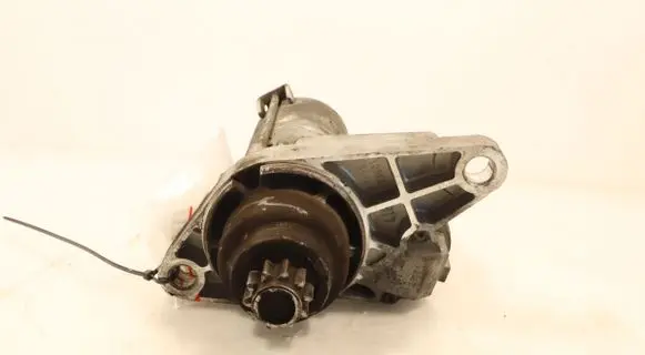 Volkswagen Polo V 6R Starter motor 02T911023