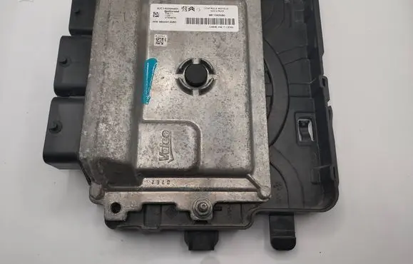 Peugeot 208 Engine control unit/module 9811545080 A2C1403940001 273048700