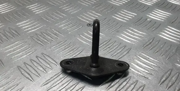Chevrolet Captiva Trunk lock loop 