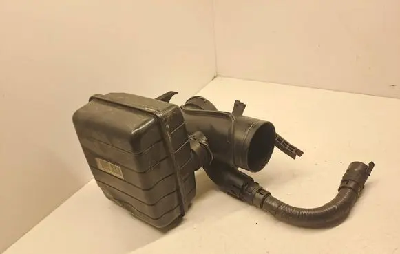 BMW 5 F10 F11 Intake resonator 851201402 73185