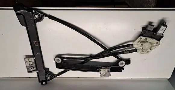Peugeot RCZ Front door window regulator with motor 9673475880